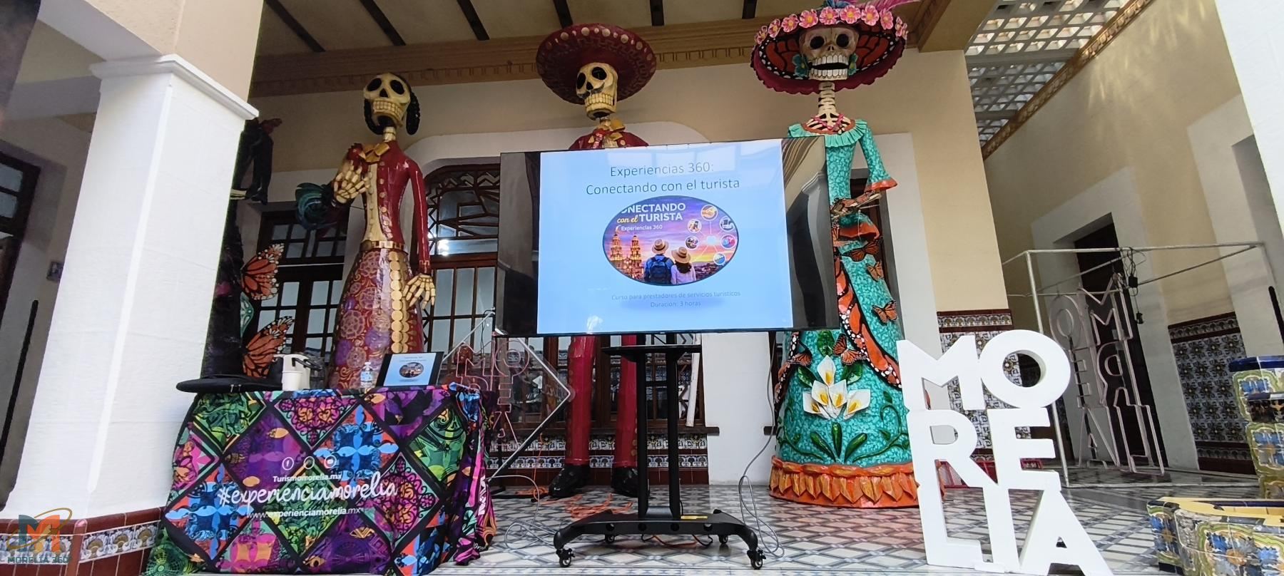 Secretaría de Turismo de Morelia Imparte capacitación “Experiencias 360: Conectando con el Turista” 